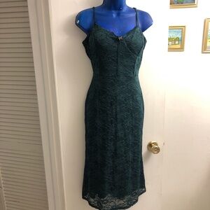 Green lace bodycon dress with corset style